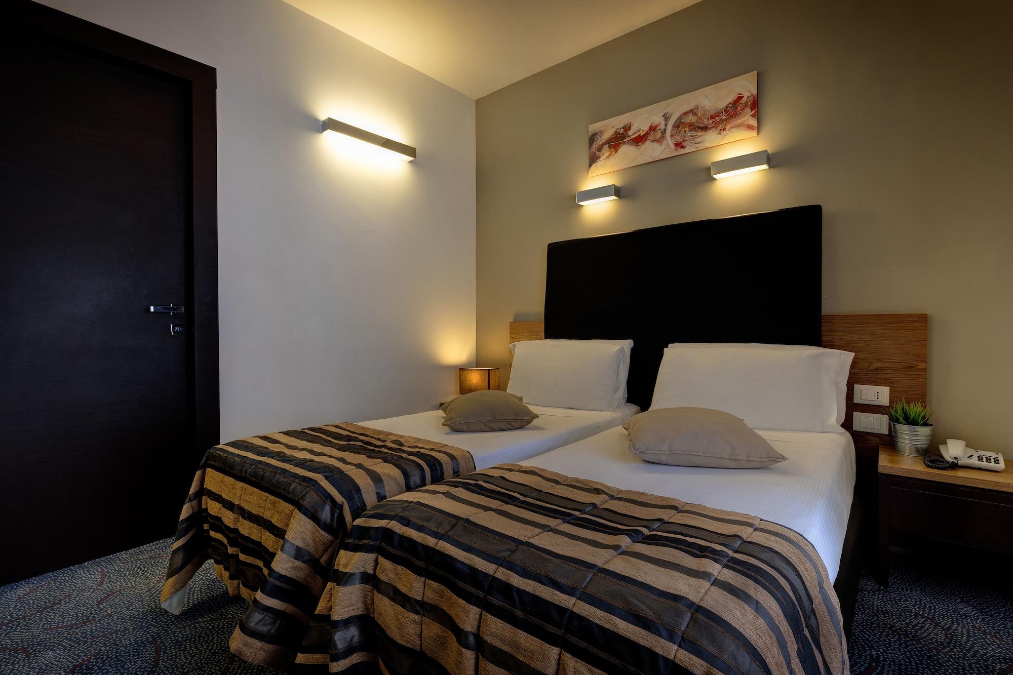 רומא Hotel Rinascimento - Gruppo Trevi Hotels מראה חיצוני תמונה