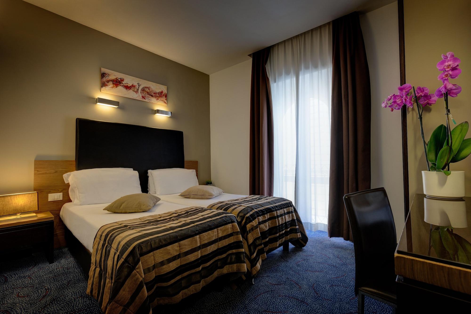 רומא Hotel Rinascimento - Gruppo Trevi Hotels מראה חיצוני תמונה