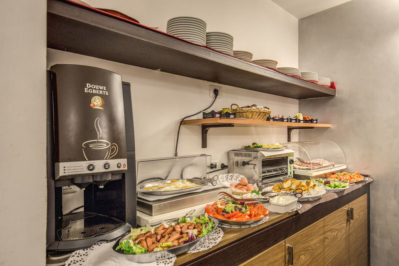 רומא Hotel Rinascimento - Gruppo Trevi Hotels מראה חיצוני תמונה