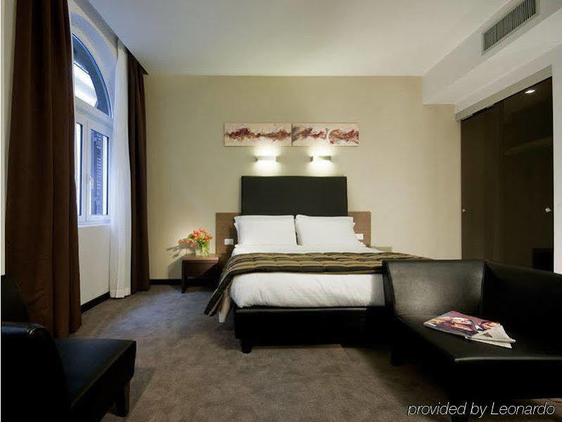 רומא Hotel Rinascimento - Gruppo Trevi Hotels חדר תמונה