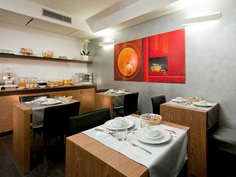 רומא Hotel Rinascimento - Gruppo Trevi Hotels מראה חיצוני תמונה